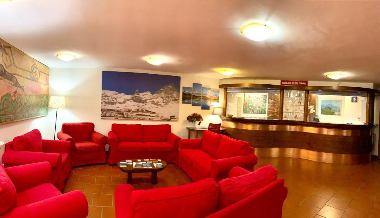 Апарт готель Cervinia Due Брей-Червінія Екстер'єр фото
